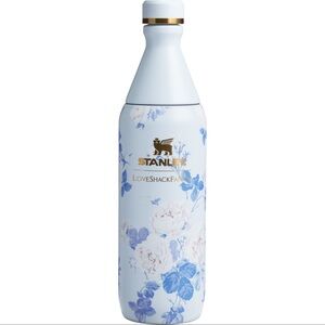 Stanley × LoveShackFancy All Day Slim Bottle 20 OZ - Everblooming Rosettes